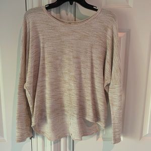 Light tan sweater - really cool pattern - M